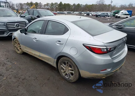 2019 Toyota Yaris Le из США, поврежденный, VIN 3MYDLBYV8KY517805